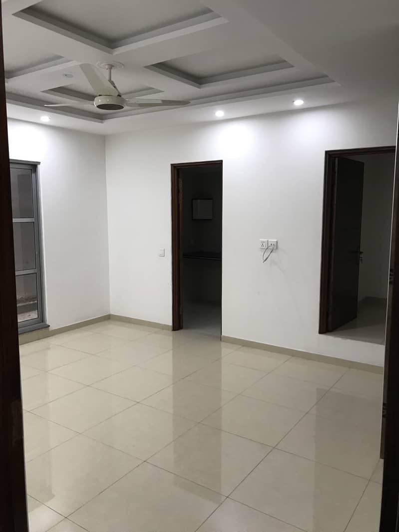 2 BEDROOM APARTMENT AVAILABLE FOR RENT 0