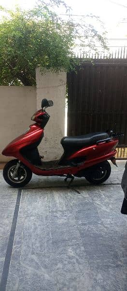 sym scooty 1