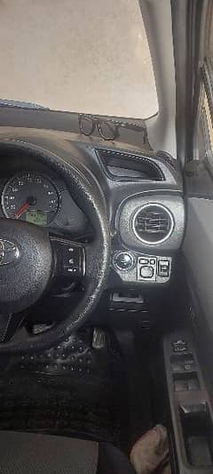 Toyota Vitz Jewela Smart Stop Package 1.0