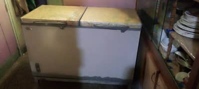 waves deep freezer in good condition