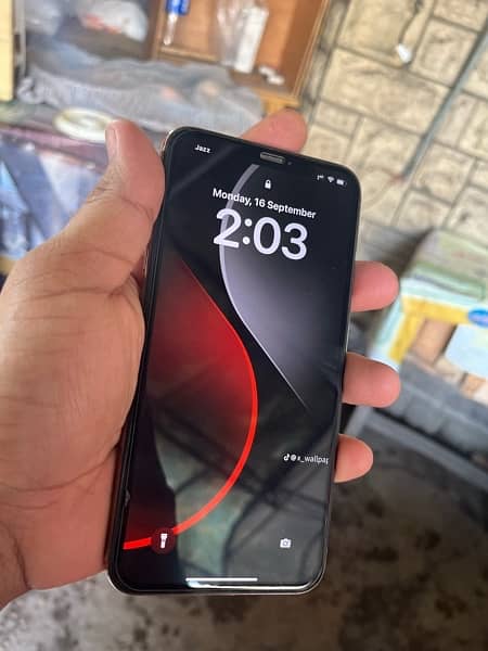 selling phone 4