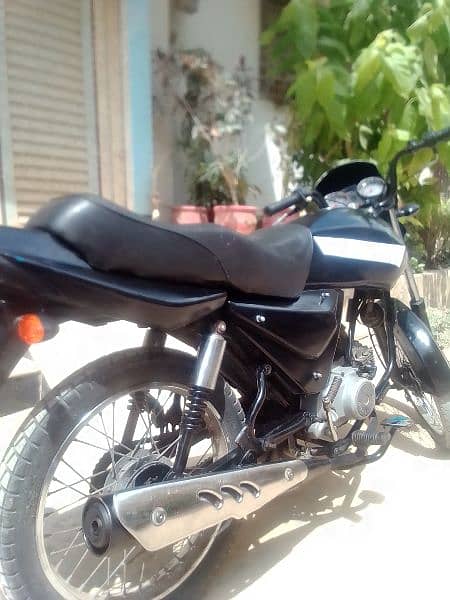 Unique 100cc (Sports look/1st owner) lu or chalao 4