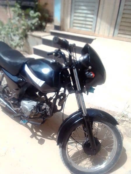 Unique 100cc (Sports look/1st owner) lu or chalao 5