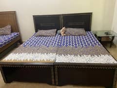 single beds with mattress