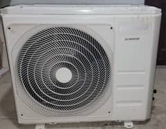 2-Ton Apollo Inverter AC – Excellent Condition