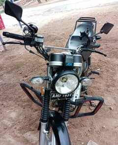 Suzuki GS 150 SE 2022. . . . . . . .