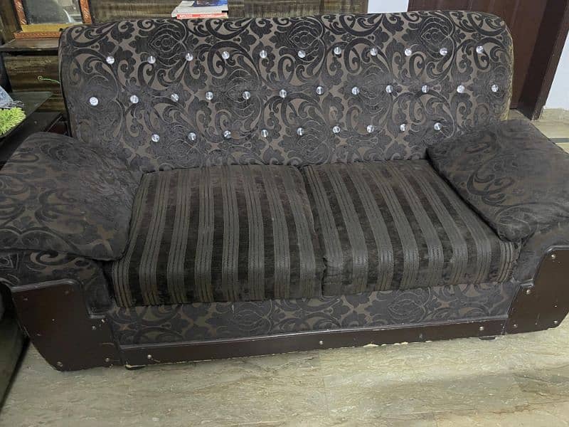 5 SEATER SOFA SET FOR SALE 4