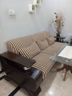 sofa in v. good condition