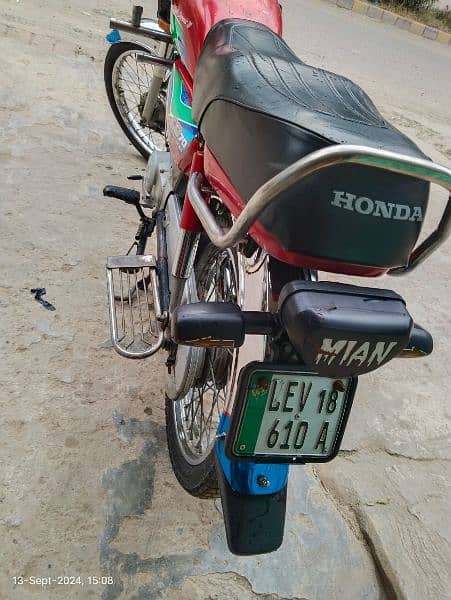 CD 70 Honda 7