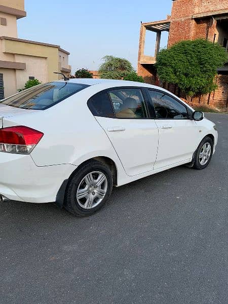 Honda City IDSI 2014. totally Genuine condition. no paint no. accident 2