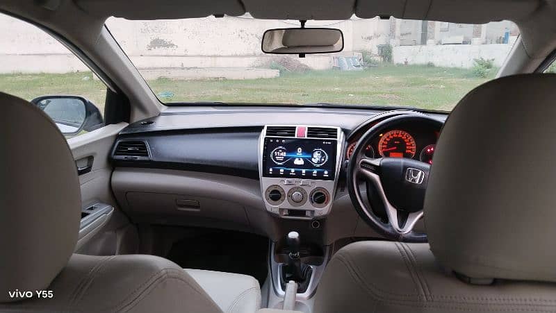 Honda City IDSI 2014. totally Genuine condition. no paint no. accident 11