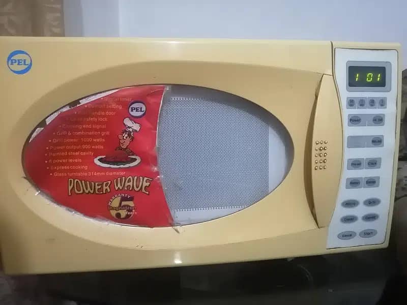 PEL microwave Oven (PMO23) for urgent sale in very reasonable price 1