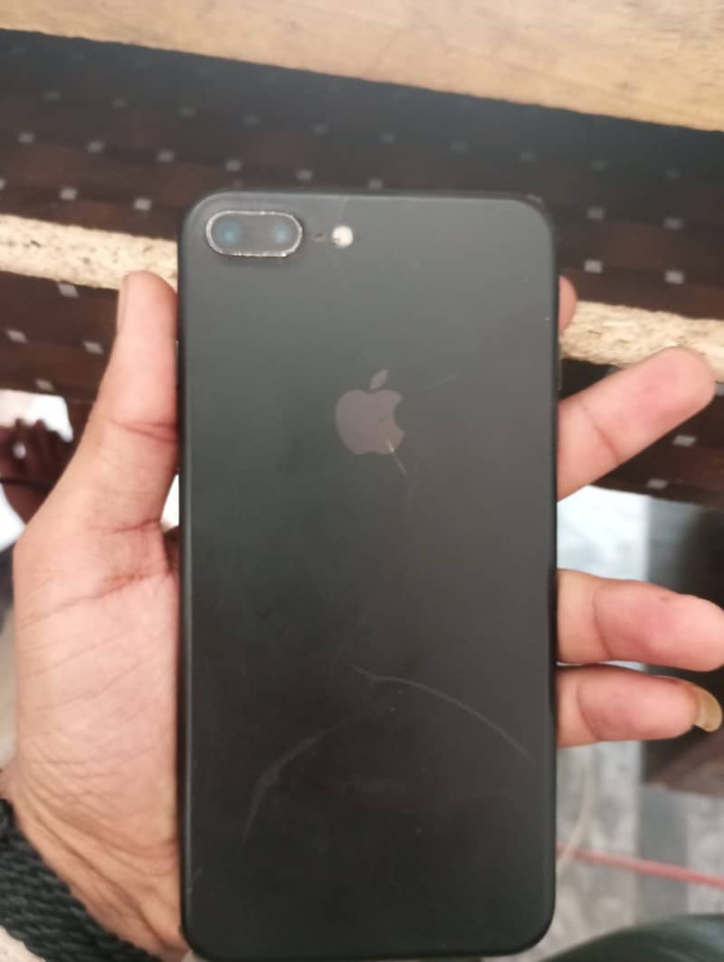 iphone 8plus . 64GB 1