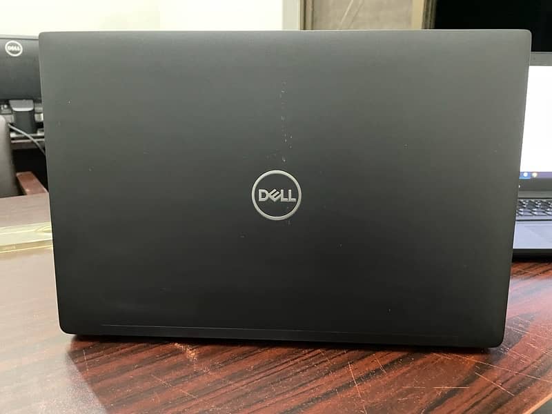 Dell Latitude intel i5 6th Generation 1