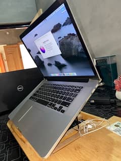 Macbook 15 Pro 0