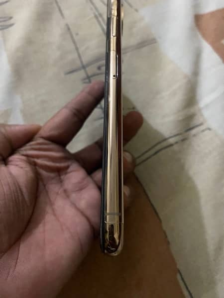 iPhone XS MAX 64GB single sim PTA Approved 1