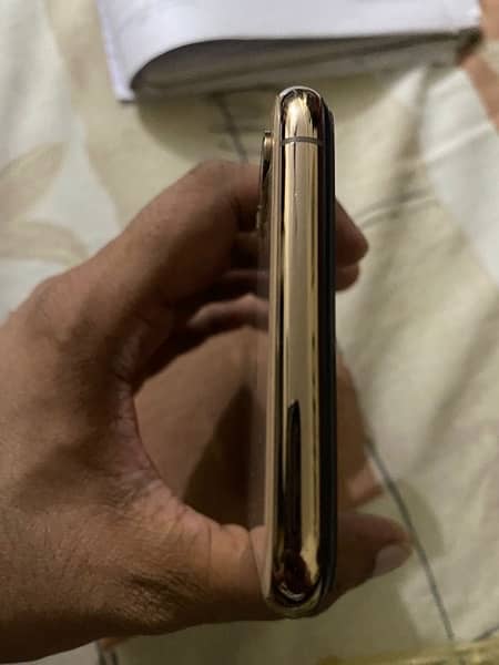 iPhone XS MAX 64GB single sim PTA Approved 5