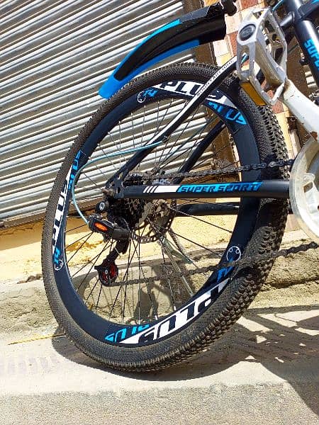 PLUS 26" MOUNTAIN BIKE 1