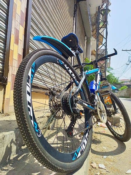 PLUS 26" MOUNTAIN BIKE 8