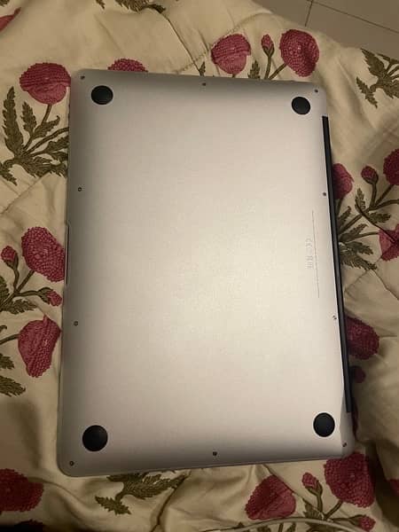 MacBook Air 2017 Core i5 8Gb Slightly Used For Sale 1