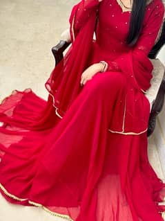 red full maxy with large frill