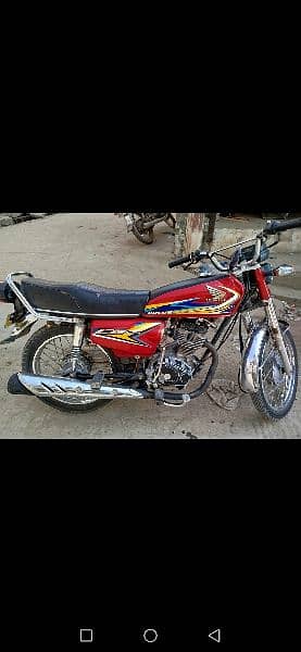 i am selling my Honda 125  2019 model 4