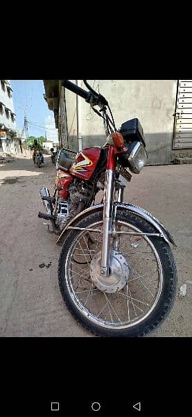 i am selling my Honda 125  2019 model 7