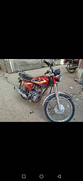 i am selling my Honda 125  2019 model 9