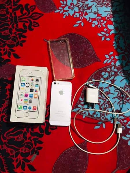 iPhone 5s Stroge/64 GB PTA approved for sale 0325=2452=771 0