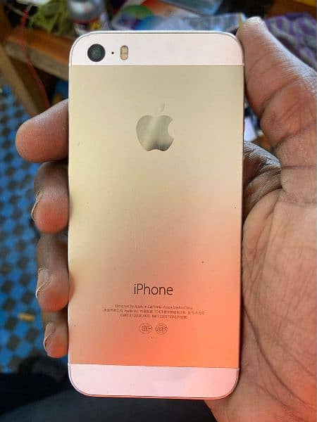 iPhone 5s Stroge/64 GB PTA approved for sale 0325=2452=771 1