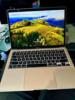 SELLING MACBOOK AIR M1 2020