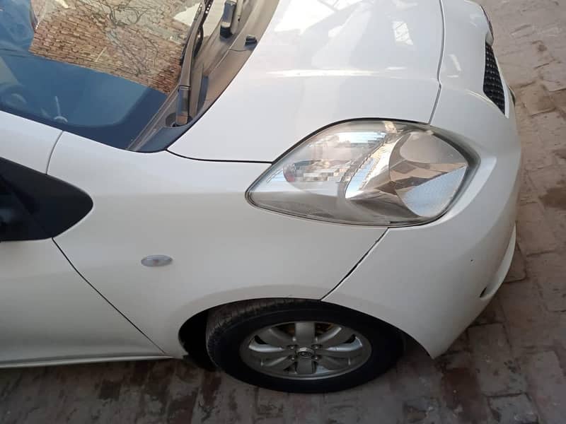 Toyota Vitz 2006 9