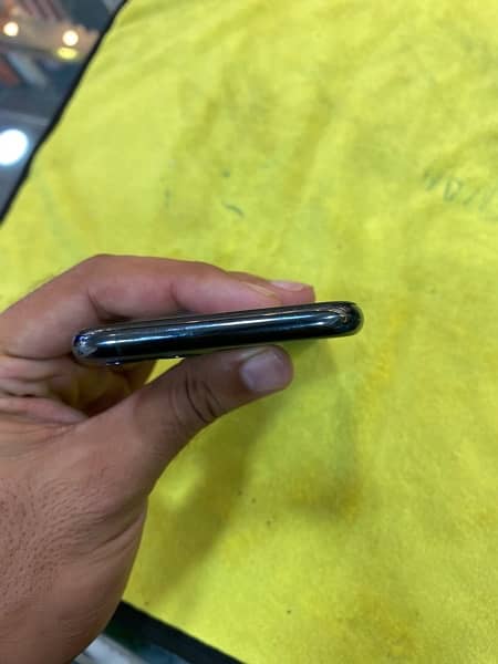 IPhone 11 Pro Non PTA 256 GB 3