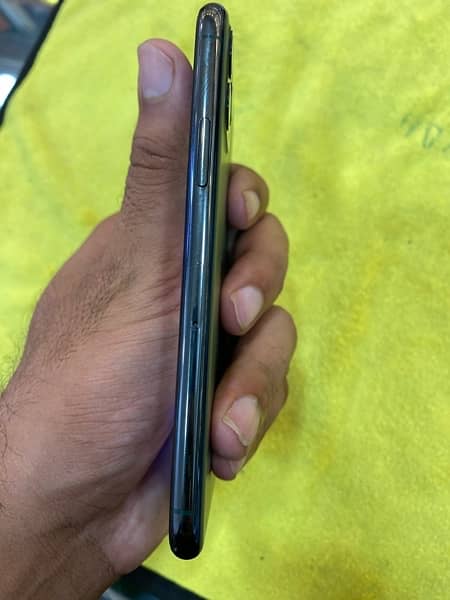 IPhone 11 Pro Non PTA 256 GB 4