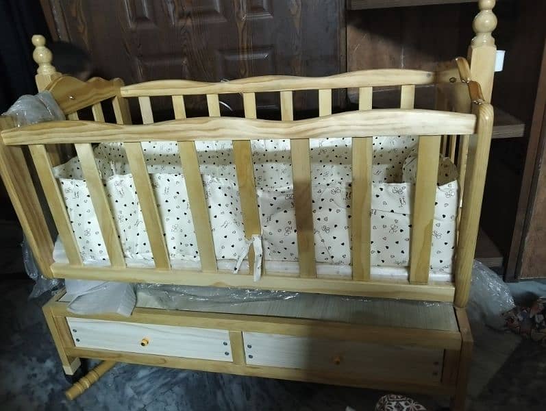 Baby cot brand new 0