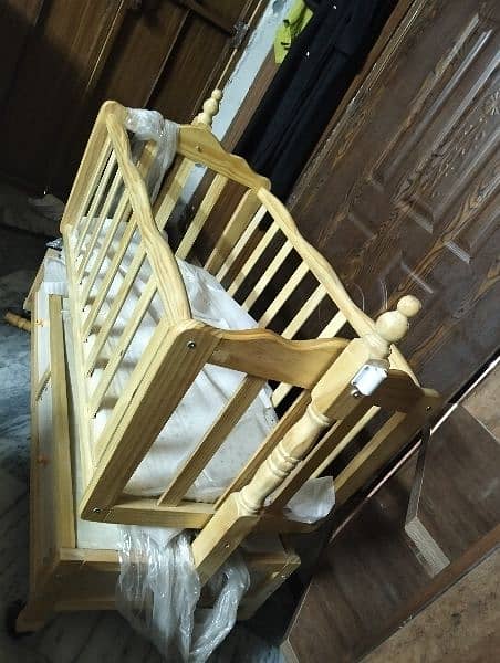 Baby cot brand new 1