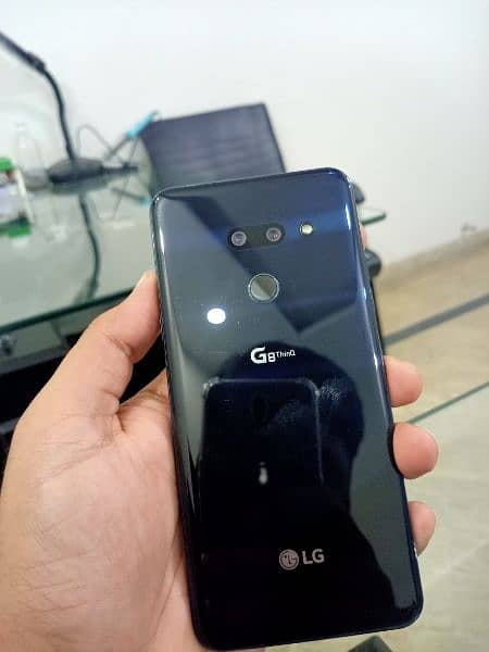 LG G8 thinq  6/128 4