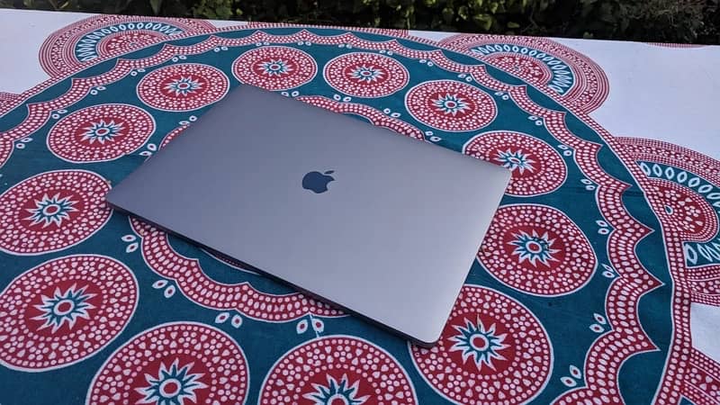 Apple MacBook Pro Excellent Performance 2