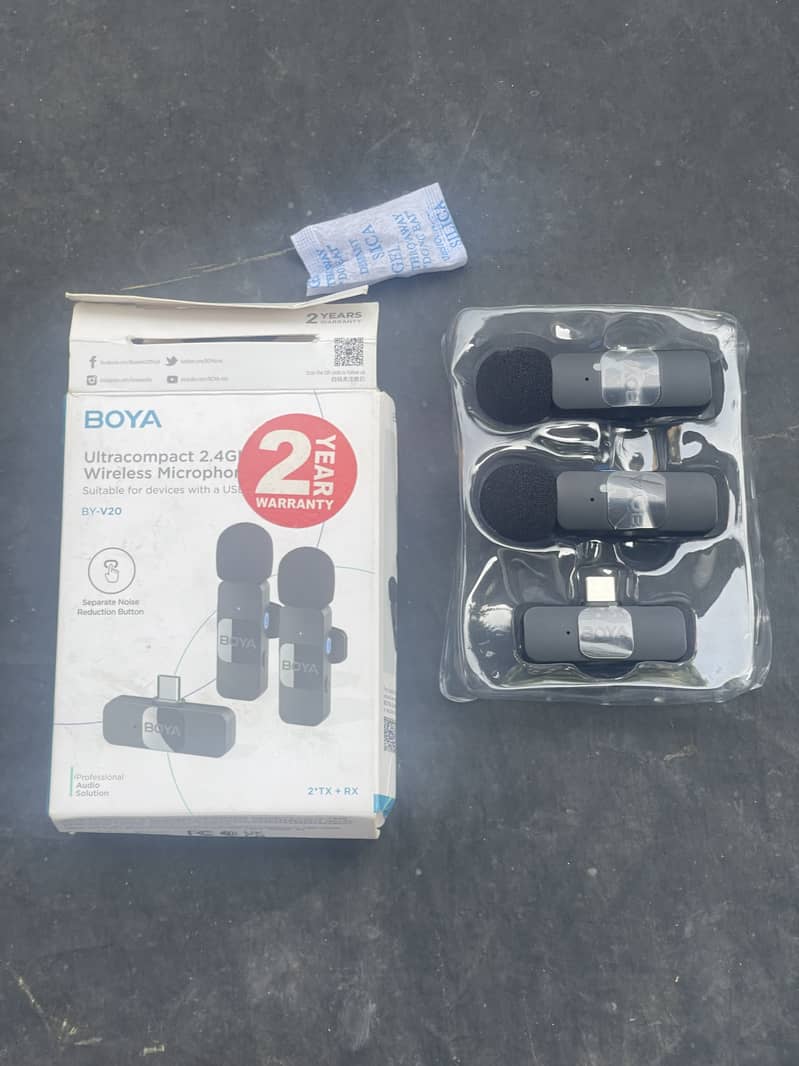 Boya v20 wireless mic for sell 5