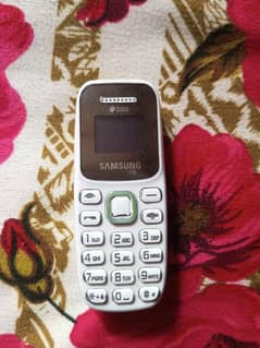 Samsung B310 mini mobile dual dim and card