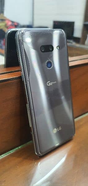 LG g8 thinq 6/128Gb 9