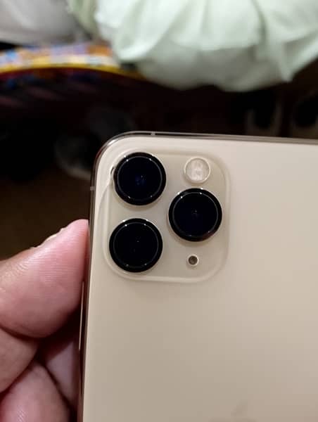 iPhone 11 Pro (256 GB) 1