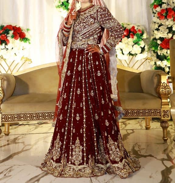 beautiful velvet bridal lehnga 3