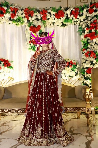 beautiful velvet bridal lehnga 4