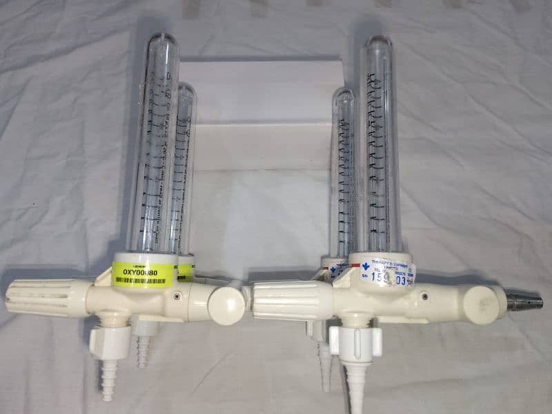 oxygen flow meters 2