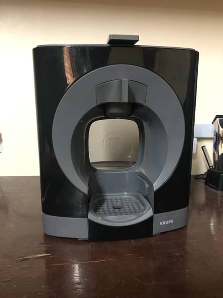 Nescafe Dolce Gusto cold and hot coffee maker 0