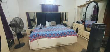 bedroom set with wardrobe for sell 0