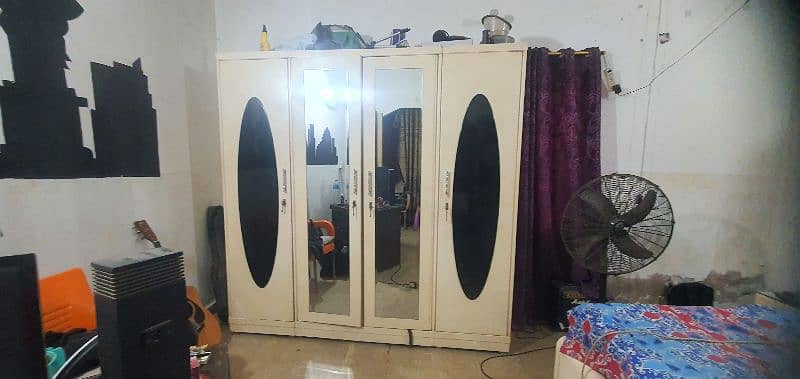 bedroom set with wardrobe for sell 2