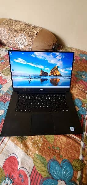 DELL xps15 precision 5510 core i7 16GB 512SSD 4GB CARD with 4k touch D 1