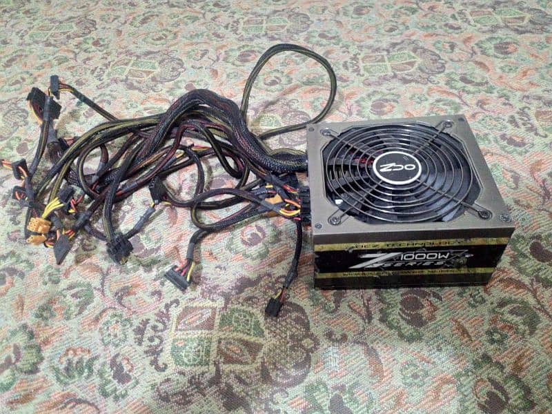 OCZ 1000 WATT 80+ GOLD MODUALR Power Supply 5